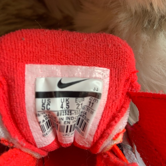 Pink Baby Girl Nike Sneakers - Picture 5 of 6